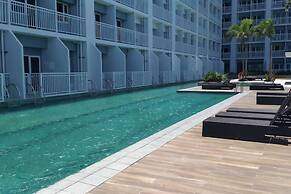 Condo Unit With Balcony in Manila