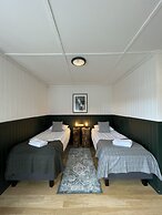 Aurora Lodge Hotel