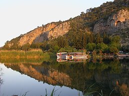 Kamarca House Hotel