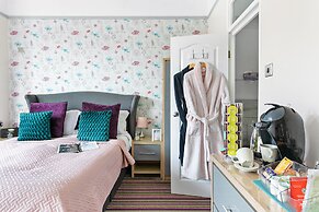 Cherwood Guesthouse