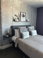 Cherwood Guesthouse