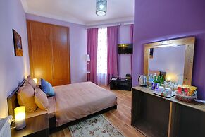 Euphoria Inn