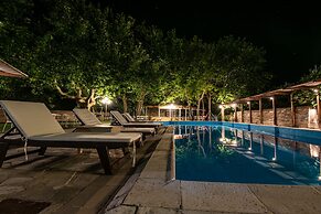 Apollo Beach Hotel