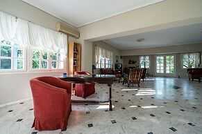 Apollo Beach Hotel