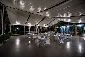 Apollo Beach Hotel