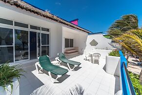 Del Sol Beachfront Hotel and Condos
