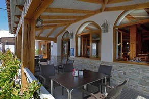 Hotel Almadrabeta