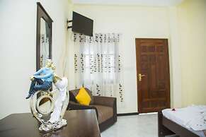 Aainn Guest
