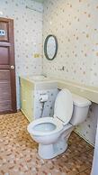 RoomQuest One Bangsaray