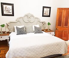Bauhenia Guesthouse