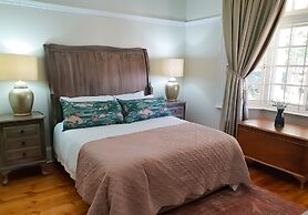 Bauhenia Guesthouse