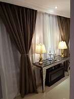 1 Day Car Hotel Station 18