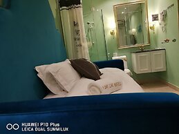 1 Day Car Hotel Station 18