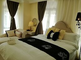 1 Day Car Hotel Station 18