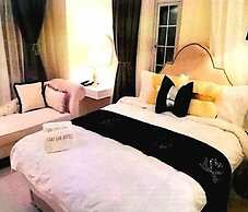 1 Day Car Hotel Station 18