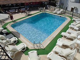 Gloria Tibi Jarra Hotel