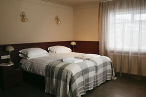 Aurora Farm Hotel