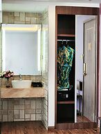 V Hotel Nha Trang