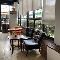 HP House Cafe'
