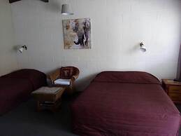 Redwood Lodge Motel