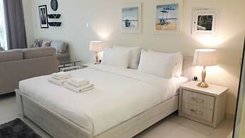 Yanjoon Holiday Homes - Palm Views