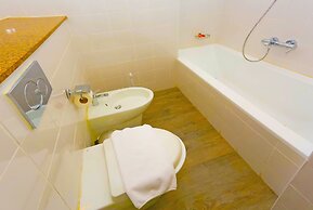 Yanjoon Holiday Homes - Palma Residence