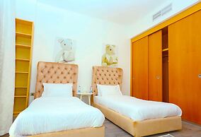 Yanjoon Holiday Homes - Palma Residence