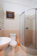 Glaro Garden Hotel