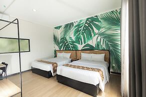 Front One Resort Yogyakarta