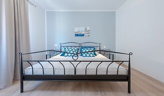 Apartments Made 4U