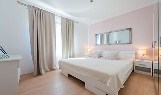 Apartments Made 4U