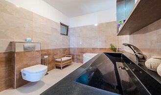 Apartments Made 4U