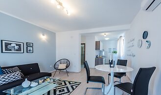 Apartments Made 4U