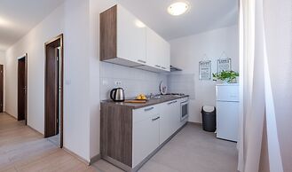 Apartments Made 4U