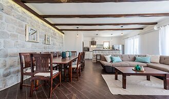 Apartments Made 4U
