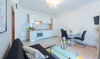Apartments Made 4U