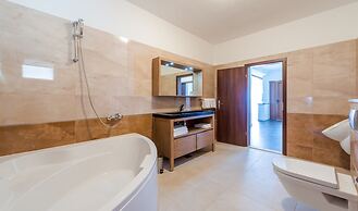 Apartments Made 4U