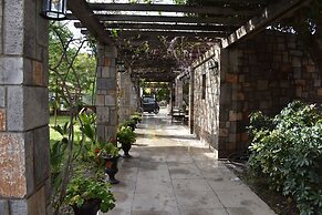 Yagmur Hotel
