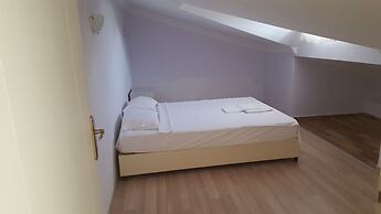 Yagmur Hotel