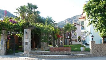 Yagmur Hotel