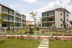 Oguzhan Residence