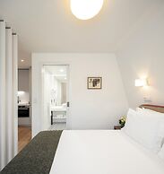 LSA Chiado Emenda by Numa