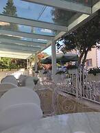 Melaike Otel