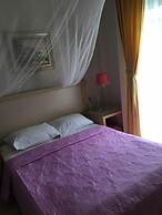 Melaike Otel