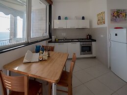 Unda de Ma Apartment with AC & Sea View Balcony