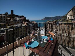 La Torretta dei Merli Studio with Unique Views