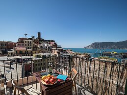 La Torretta dei Merli Studio with Unique Views
