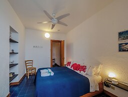 Il Baluardo Sea View Apartment on the Cliff