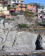 Il Baluardo Sea View Apartment on the Cliff