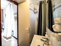 Ventegà Sea View Apartment with Balcony